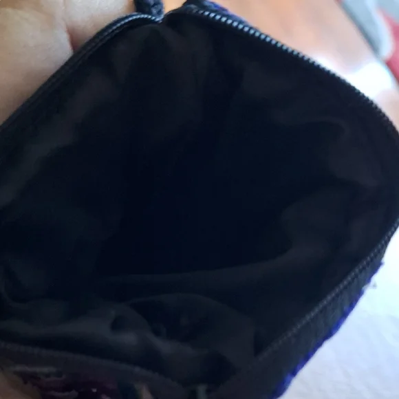 Beaded Teal Crossbody Phone Bag - Women - Picture 7 of 11